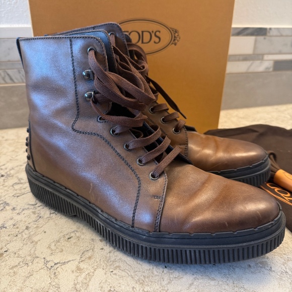 Tod's Italy Men's Stivaletto Brown Calfskin Leather Studded Ankle Boot -cp - Picture 10 of 15